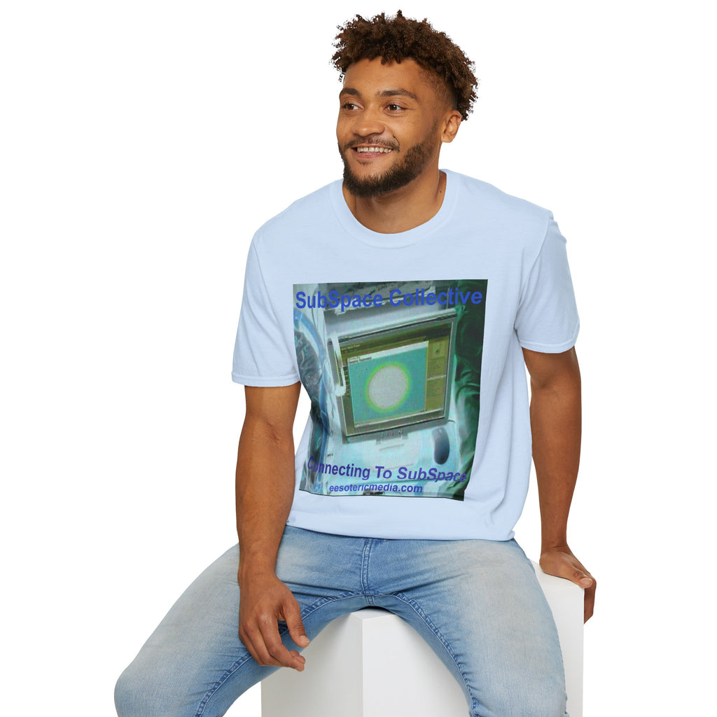 „Connecting To SubSpace" (SubSpace Collective) Softstyle Retro-Sci-Fi-T-Shirt