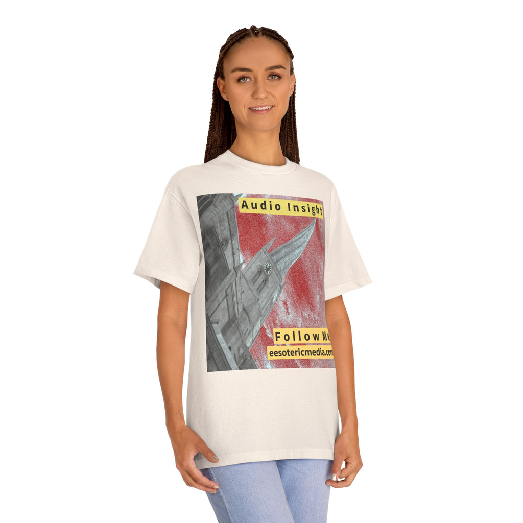 „Follow Me" (Audio Insight) Klassisches T-Shirt mit verwittertem, raketenförmigem Turm-Design