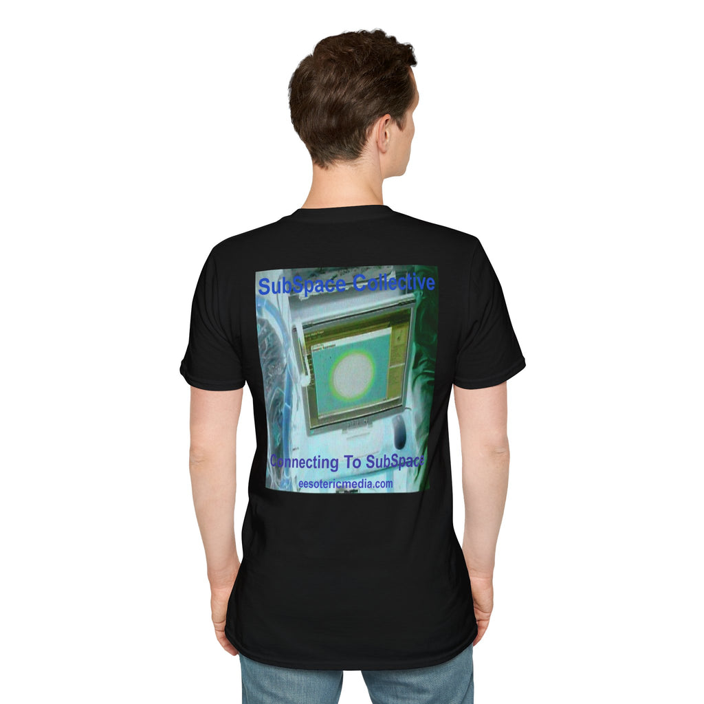 „Connecting To SubSpace" (SubSpace Collective) Softstyle Retro-Sci-Fi-T-Shirt