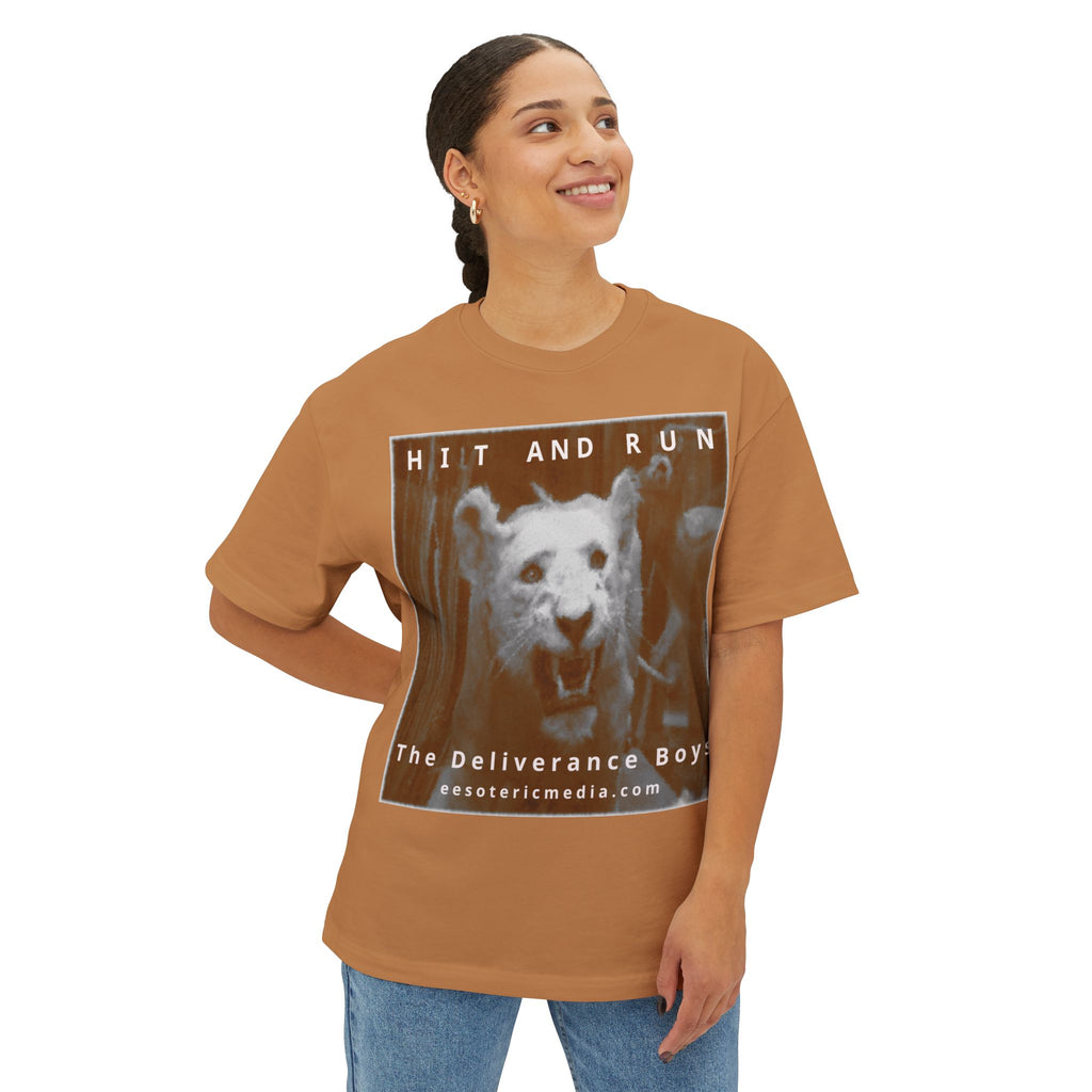 „Hit and Run" (The Deliverance Boys) White Lion Graphic Oversize Boxy T-Shirt