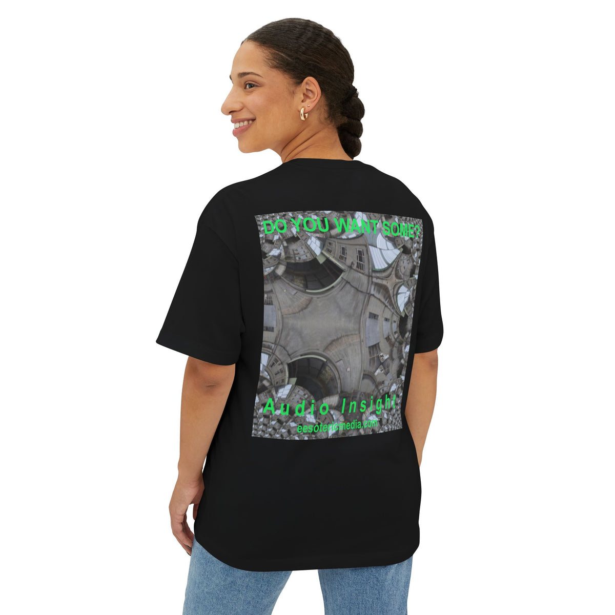 T-shirt oversize à coupe carrée avec graphisme artistique « Surreal Kaleidoscope » (Audio Insight) : « Do You Want Some? »