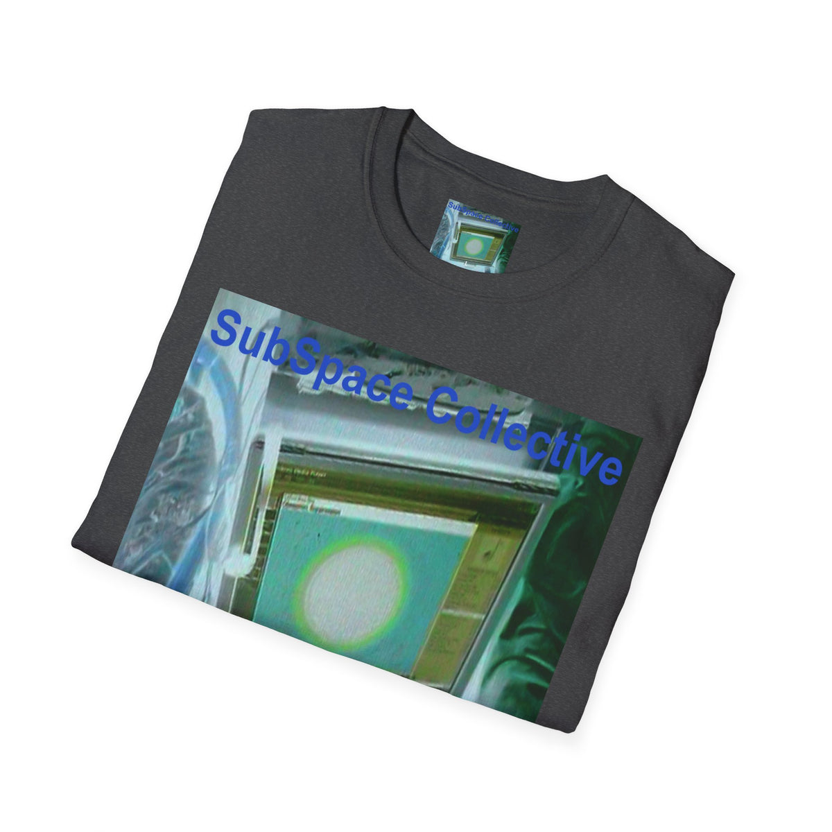 „Connecting To SubSpace" (SubSpace Collective) Softstyle Retro-Sci-Fi-T-Shirt