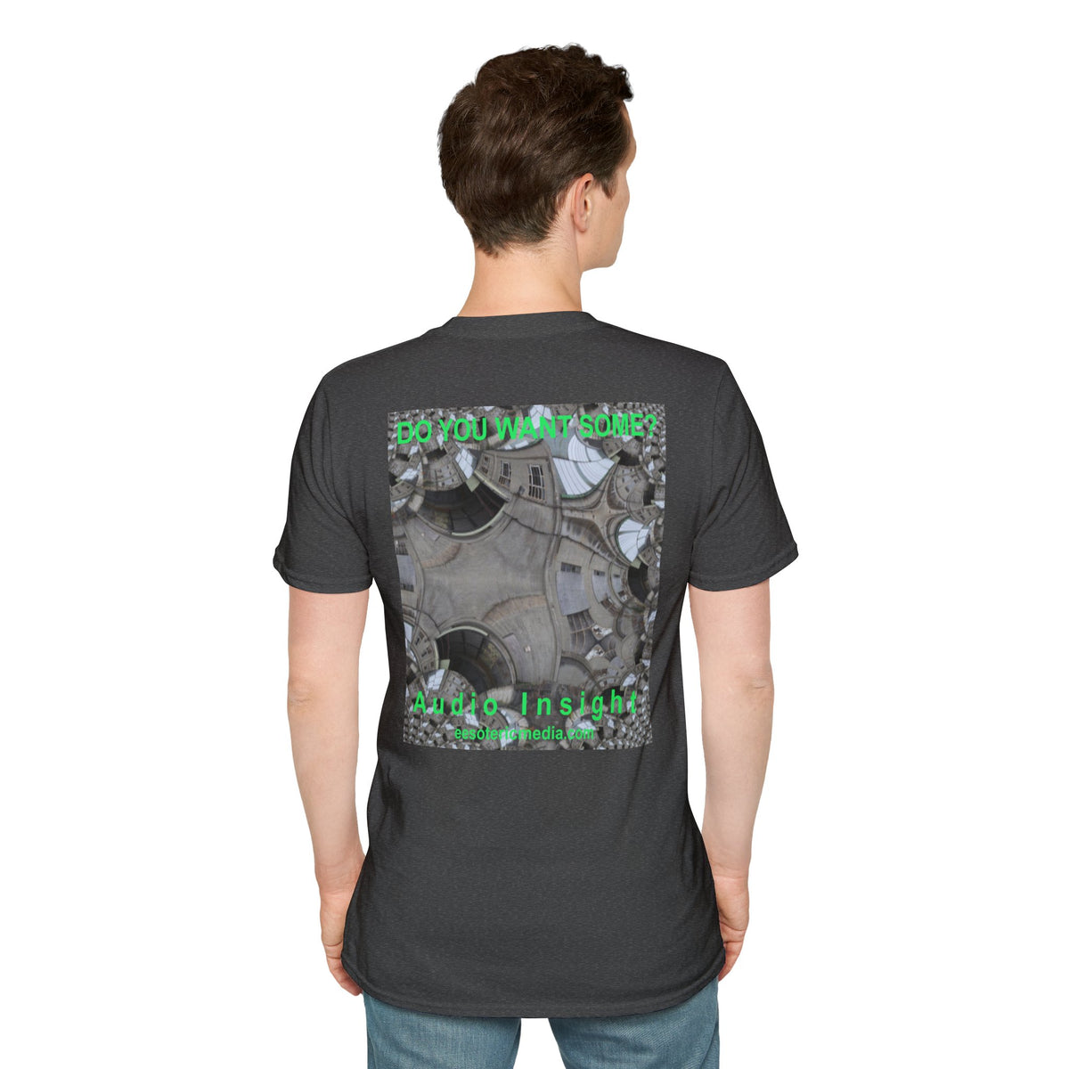 'Do You Want Some?' (Audio Insight) Camiseta Softstyle Gráfica de Arte Surrealista de Caleidoscopio