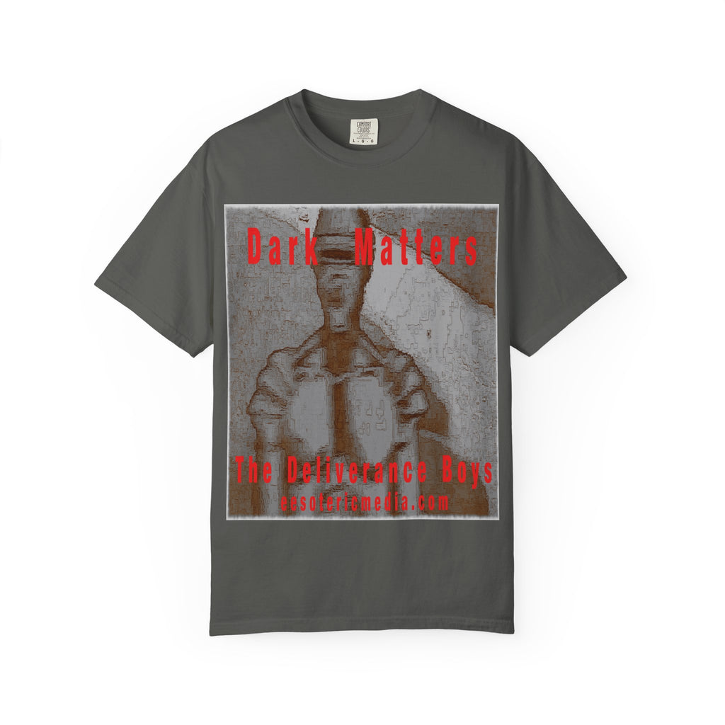 'Dark Matters' (The Deliverance Boys) Vintage Retro Sc-fi Robotic Graphic Classic Fit T-Shirt