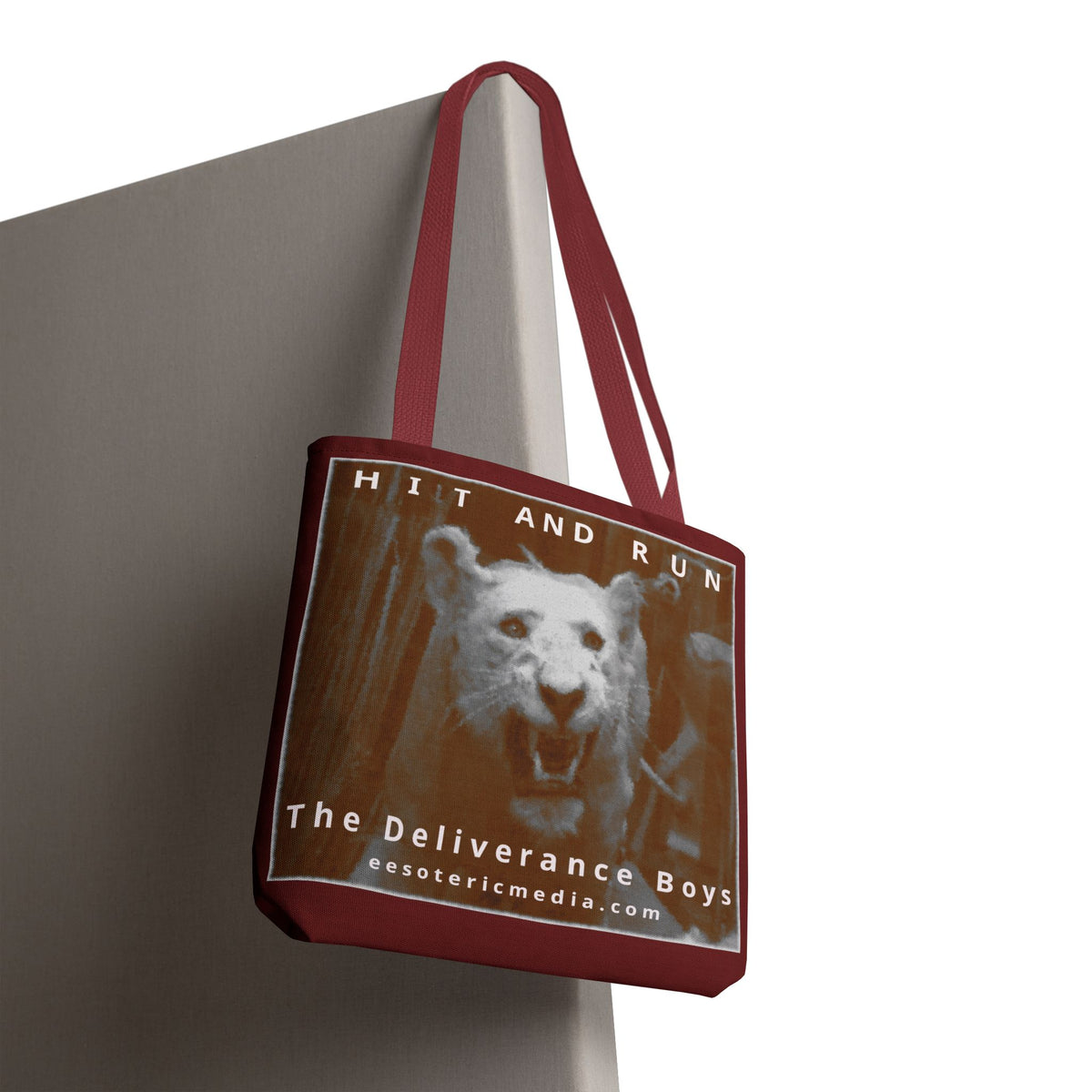 Grand sac fourre-tout graphique « Hit and Run » (The Deliverance Boys) White Lion, 45 cm x 45 cm