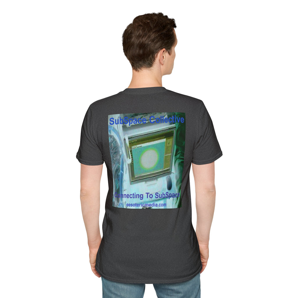 „Connecting To SubSpace" (SubSpace Collective) Softstyle Retro-Sci-Fi-T-Shirt